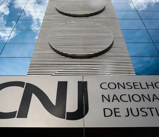 CNJ afasta juíza que recusou aborto em adolescente grávida de 28 semanas
