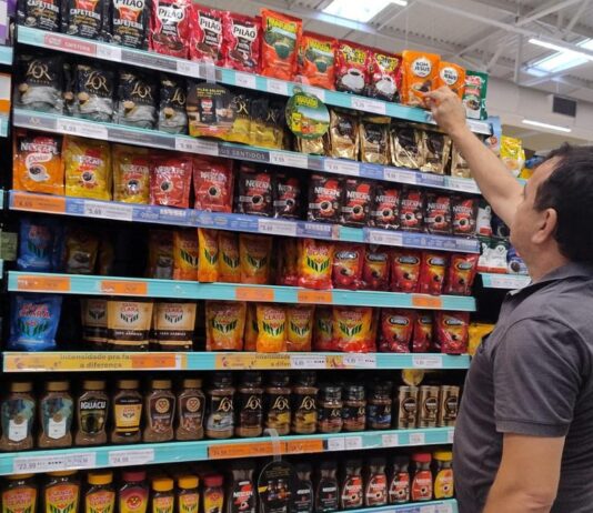 Preço médio de 300 gramas de café dobra em um ano e chega a R$ 21,09 em Fortaleza