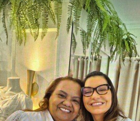 Janja vai às compras em Fortaleza, fecha loja e gasta R$ 30 mil em 5 peças.