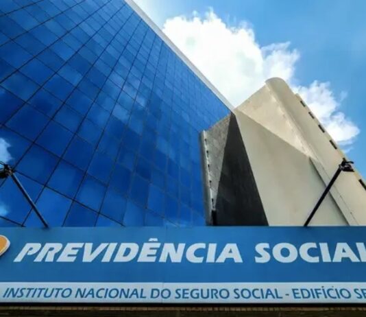 Esquerda brigou para manter descontos que levaram a fraude no INSS