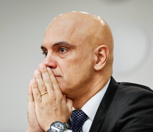 Jornal do Reino Unido repercute sanções contra Moraes: “85% chance de acontecer”