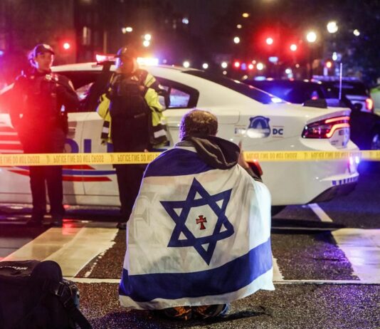 Funcionários da embaixada israelense são assassinados durante evento judaico nos EUA