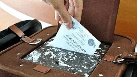 PT desiste de urnas e faz eleição interna com voto em papel