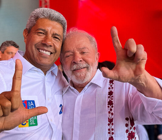 Governador do PT da Bahia sugere que eleitores de Bolsonaro vão “para vala”.