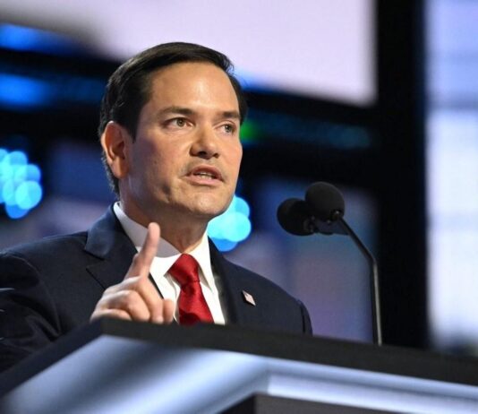 EUA anunciam sanções contra estrangeiros que censuram cidadãos americanos