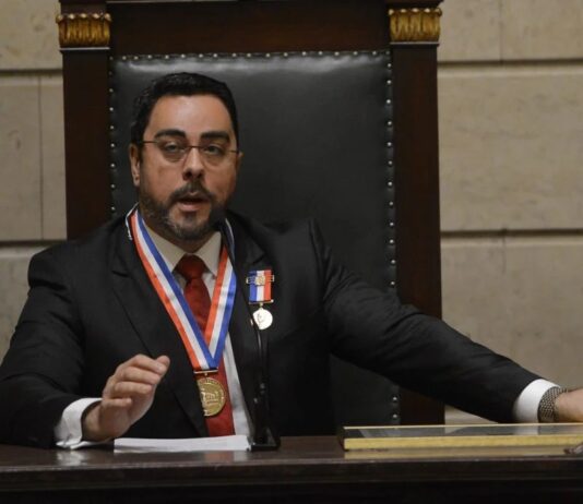 CNJ condena juiz Marcelo Bretas da Lava Jato à aposentadoria compulsória.