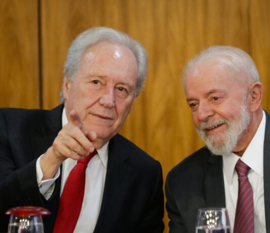 Lewandowski manda PF investigar mulher que gritou “Lula ladrão” em SP