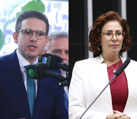 Pressão da oposição leva Motta a votar perda de mandato da Zambelli no plenário