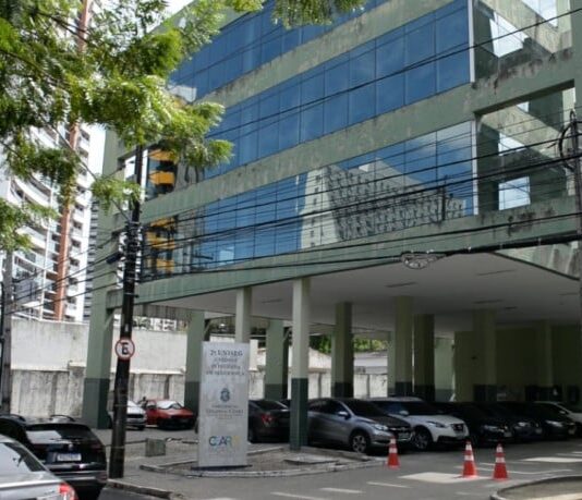 Homem é preso e granada é apreendida no bairro São João do Tauape