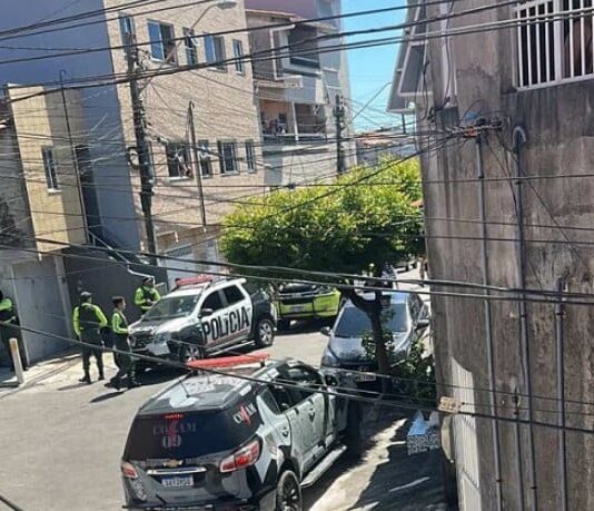 Guerra de facções: viatura da Inteligência da Polícia Militar é alvo de disparos no bairro Castelo Encantado