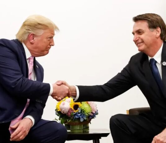 Trump defende Bolsonaro e diz que ex-presidente e seus apoiadores são vítimas de “caça às bruxas”