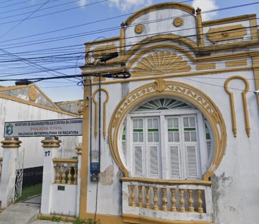 Em tentativa de chacina, três homens são mortos e uma mulher ferida a tiros no Conjunto Alvorada, em Pacatuba.