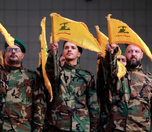400 líderes do grupo terrorista Hezbollah vêm para América do Sul, diz canal saudita.