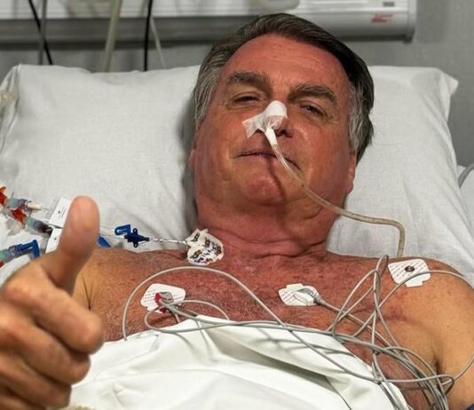 Bolsonaro cancela agendas e passará julho em repouso, diz boletim médico.