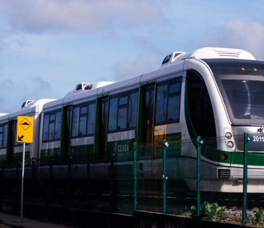 Consórcio vence licitação de 180 milhões de obra do VLT que deveria estar pronta na Copa de 2014.