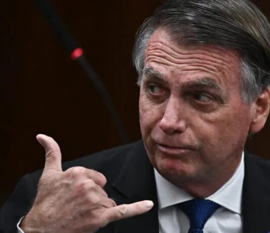 Bolsonaro e aliados superam esquerda e centrão e lideram engajamento nas redes sociais