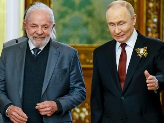 Projeto no Congresso dos EUA pode gerar tarifa de 500% ao Brasil