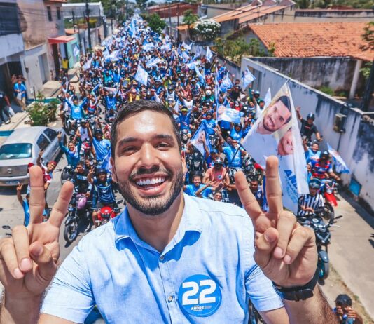 TRE-CE anula multa de R$ 1,25 milhão aplicada a André Fernandes na campanha de 2024.
