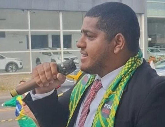 Homem que chamou Lula de “ladrão” é intimado pela Justiça