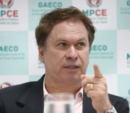 Promotor diz que mais de 50 políticos cearenses teriam envolvimento com facções
