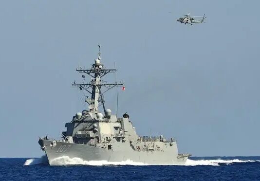 PT critica aproximação de navios dos EUA e diz que não aceita ameaças contra a Venezuela