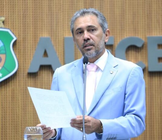 Deputados aprovam empréstimo de R$ 860,8 milhões para o governo Elmano.