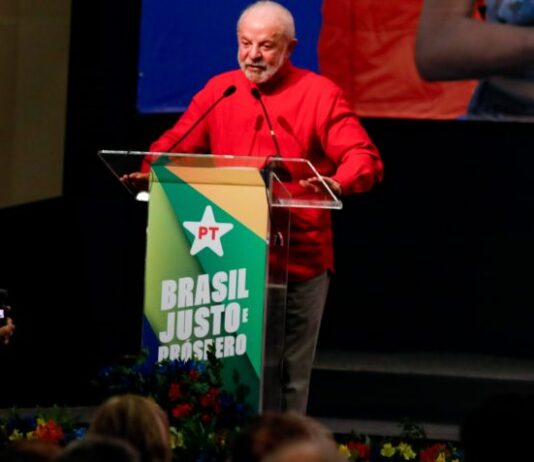 Ditadura? Lula quer remoção imediata de posts que considerar contra a democracia