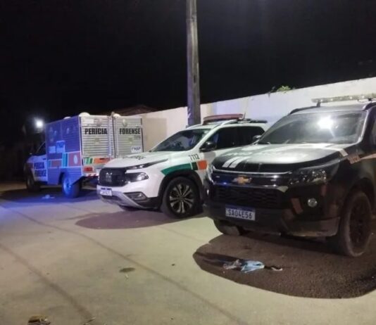 Maranguape tem três mortes em 24 horas; uma delas ocorreu no cemitério durante o velório da primeira vítima.