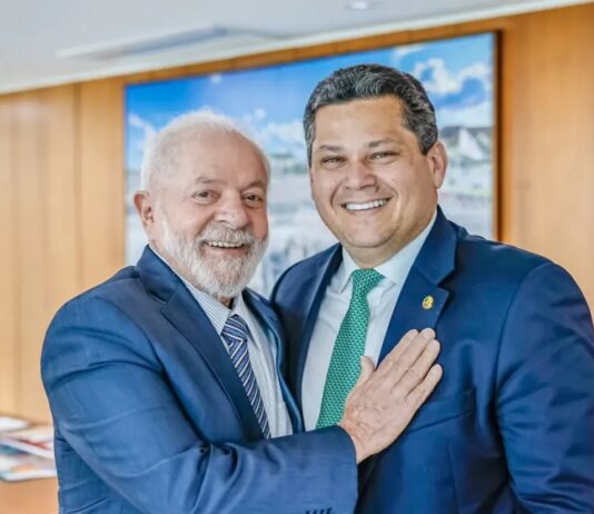 Senado vota PEC que retira precatórios da regra fiscal, reduz juros e permite “calote”