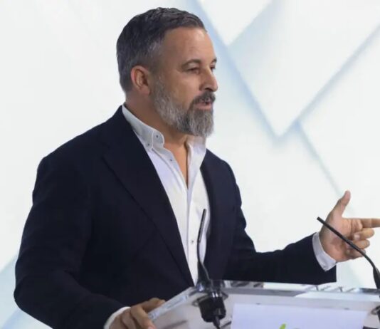 Foro de Madri critica prisão domiciliar de Bolsonaro: “Ditadura no Brasil não está mais disfarçada”