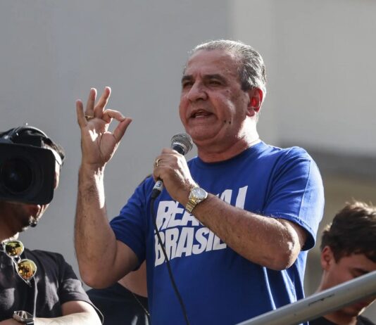 PF inclui Malafaia em investigação contra Bolsonaro e Eduardo; pastor diz não ter medo