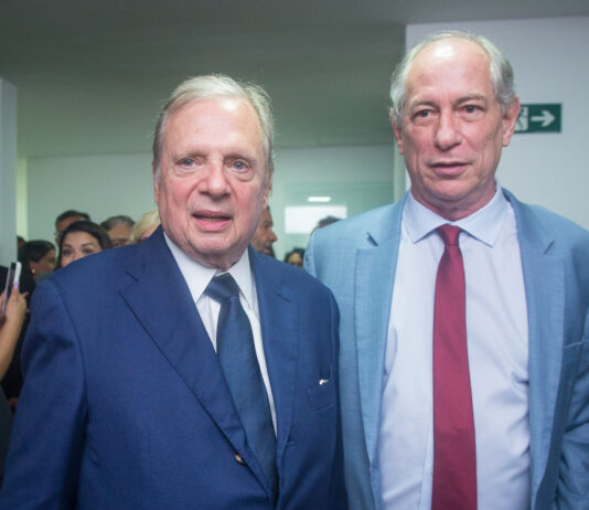 Tratativas sobre ida de Ciro Gomes ao PSDB é para ele ser candidato a governador, diz Ozires Pontes