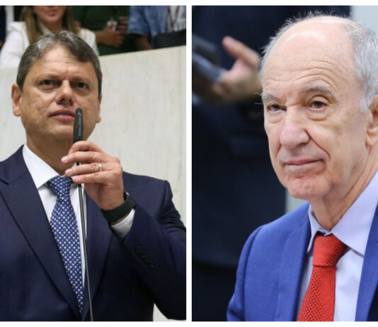 Deputado do PT aciona STF para apreender passaporte de Tarcísio por articulação em favor da anistia.