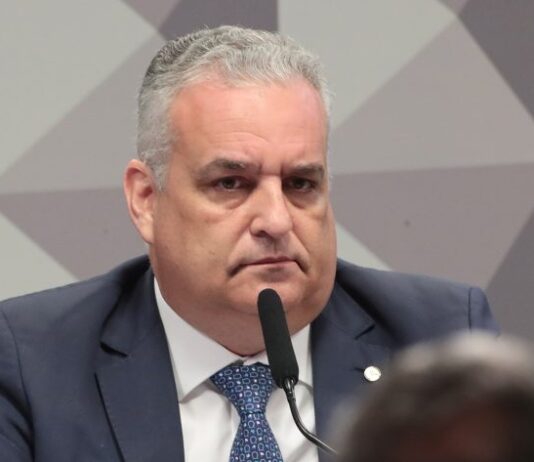 Relator da CPMI do INSS diz que Conafer teria usado assinaturas de mortos e menores em adesões