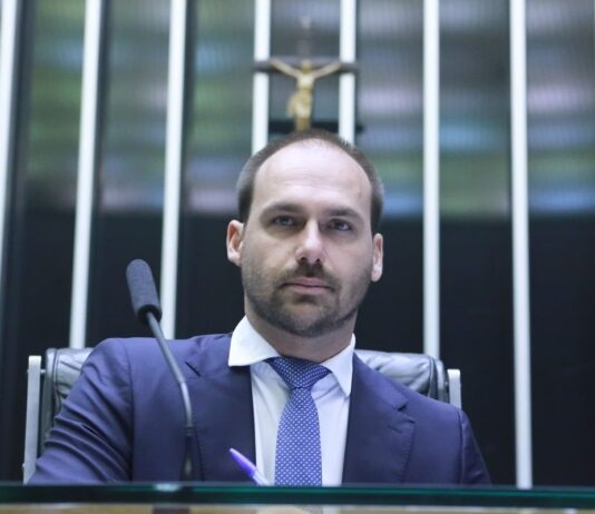 Conselho de Ética da Câmara instaura processo contra Eduardo Bolsonaro