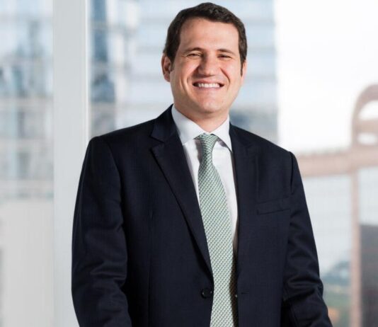 Filho de Lewandowski é alvo da CPMI do INSS por suspeita de blindagem em fraudes