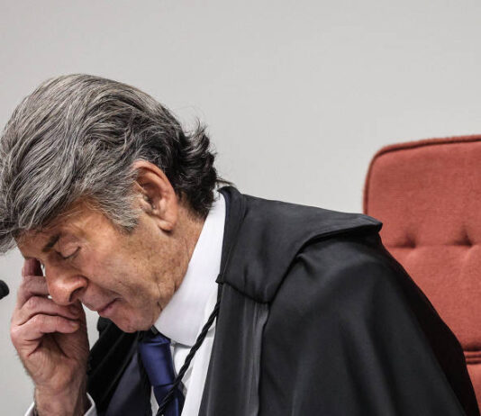 Estagiária da Câmara Legislativa do Distrito Federal é demitida após postar “Fux tem que morrer”