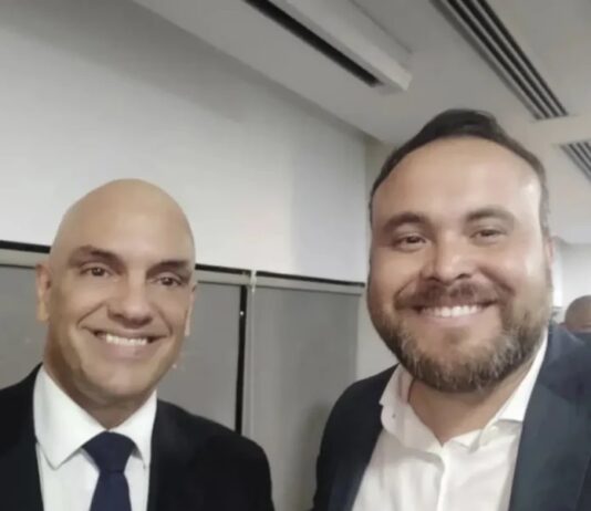 Jornalista que virou assessor do governo Lula foi o responsável por se infiltra no grupo de WhatsApp dos empresários de direita