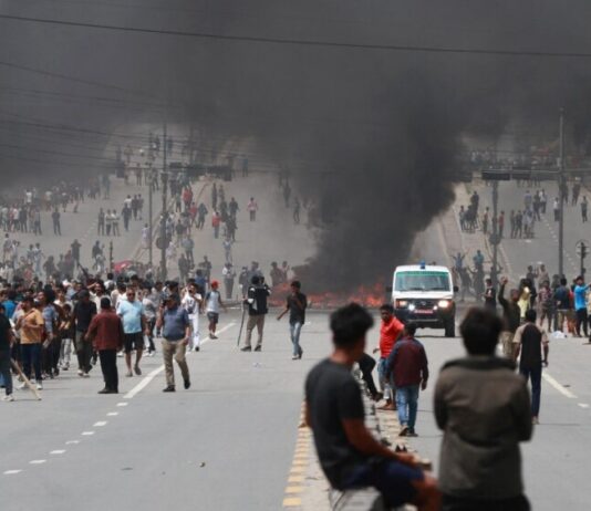 Revolução no Nepal: Regime Comunista é derrubado por Protestos da Geração Z Contra Corrupção e Censura das redes sociais