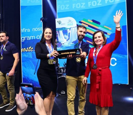 Tribunais de Contas bancam ida de servidores a evento esportivo com custo de mais de 1,4 milhão.