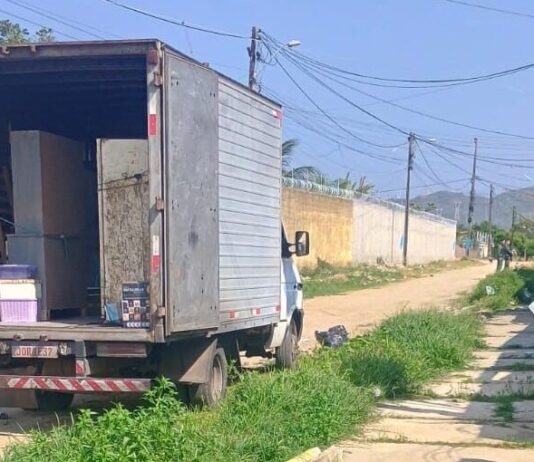 Moradores da cidade de Deus em Maranguape são expulsos de casa devido a conflito entre GDE e CV.