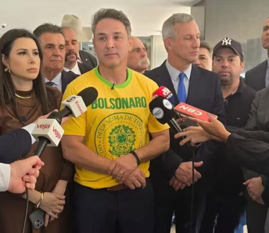 Oposição diz que julgamento no STF é “teatro” e quer votar anistia nesta semana.