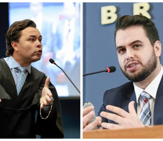 Filipe Martins diz que destituição de seus advogados é abusiva e pede revisão a Moraes.