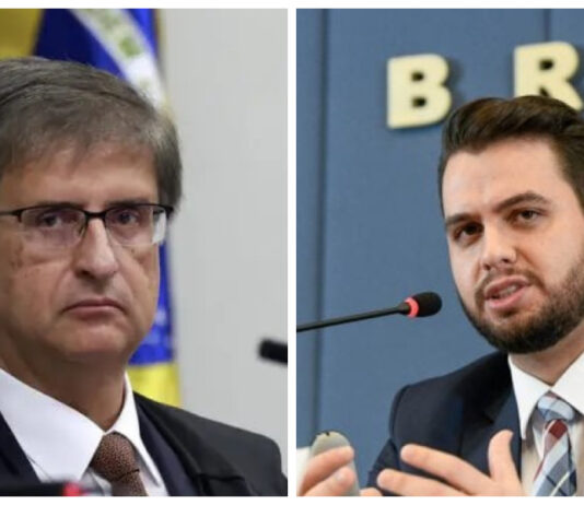 PGR acusa Filipe Martins de fraudar sistema americano usando documentos ilegítimos.