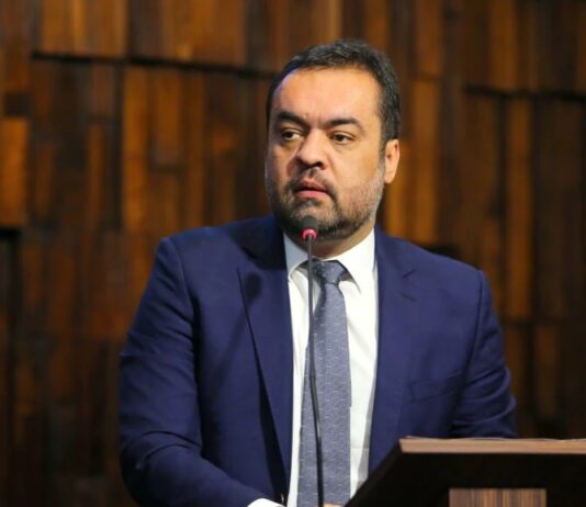 Após operação contra CV no Rio, TSE marca data de julgamento que pode cassar Cláudio Castro.