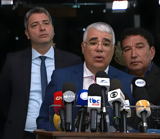 Oposição acusa STF de conluio com a esquerda e pede impeachment de Dino e Moraes.