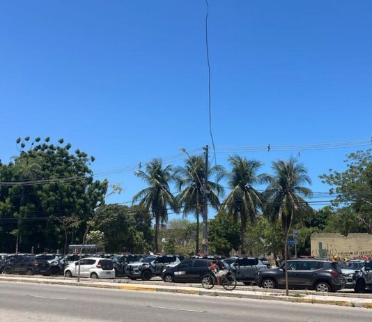 Facção Comando Vermelho invadiu terreno de escola estadual para criar “bocas de fumo”.