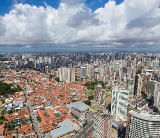 Grande Fortaleza tem o maior avanço da extrema pobreza no País em 4 anos.