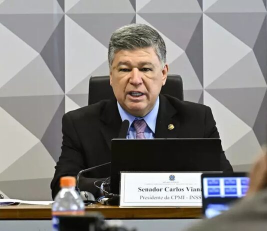 Senado acelera projeto que beneficia Bolsonaro e demais réus do 8/1