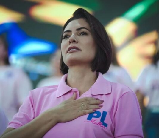 Michelle Bolsonaro vem para o Ceará no próximo sábado (22) para encontro do PL mulher em Caucaia.